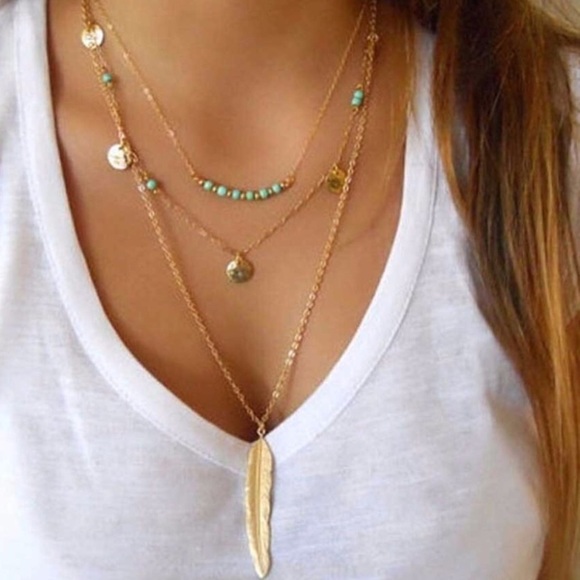 Maui Chic Jewelry - BOHO CHIC 3-LAYER GOLD FEATHER NECKLACE